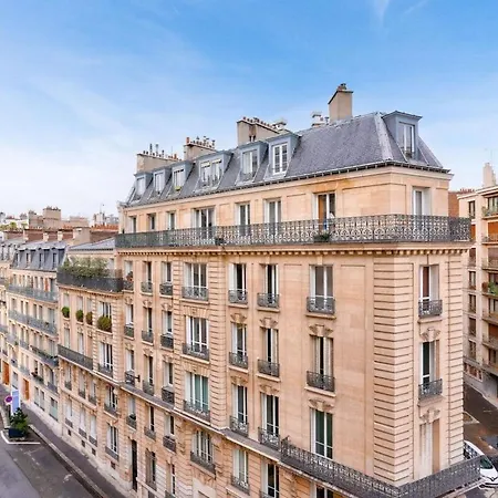 Appartamento 1br Flat With Balcony Near The Eiffel Tower Parigi